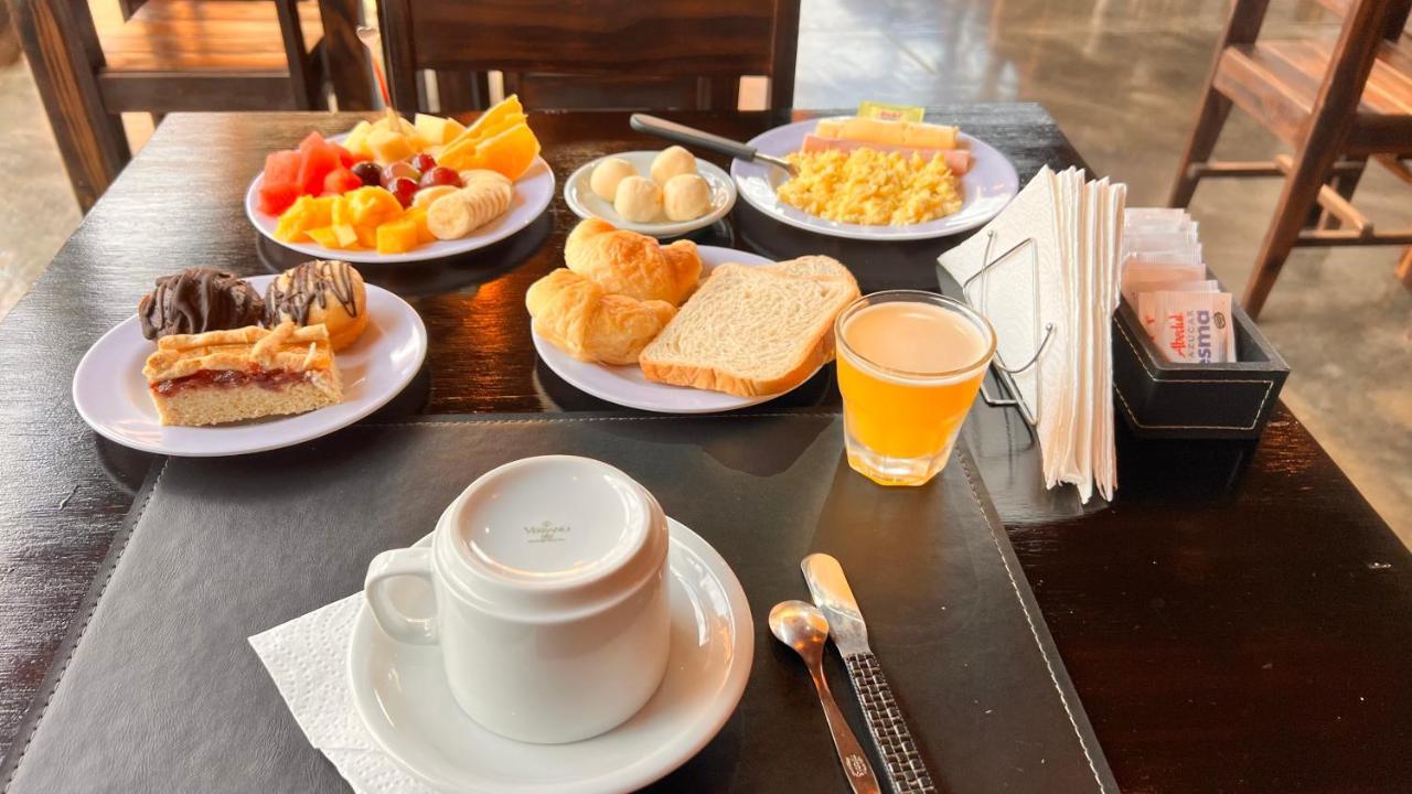 Hotel Alma Pura 3*